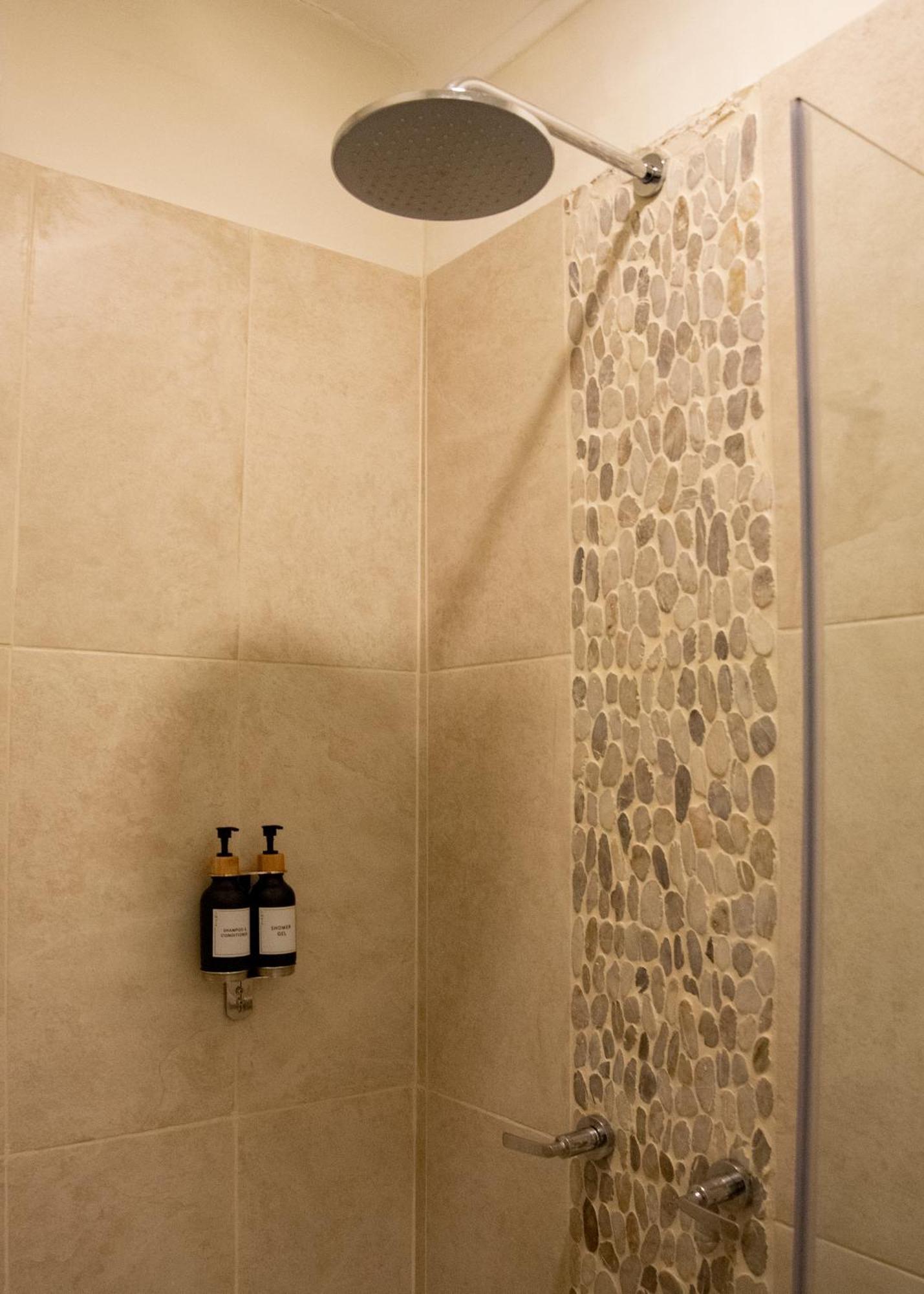 Superior Single Room,1353014917:JPEG